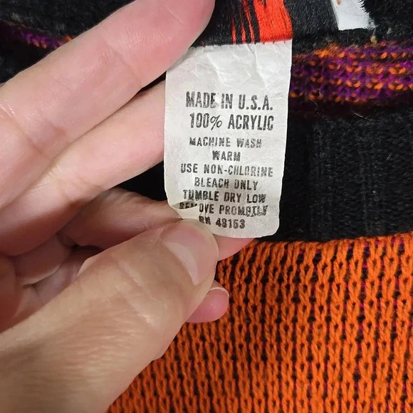 Vintage Bright Lights Orange, Purple, Pink, and Black Crew Neck Sweater Size L - Picture 3 of 4